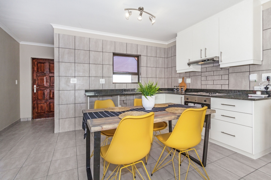 To Let 3 Bedroom Property for Rent in Stellendale Western Cape